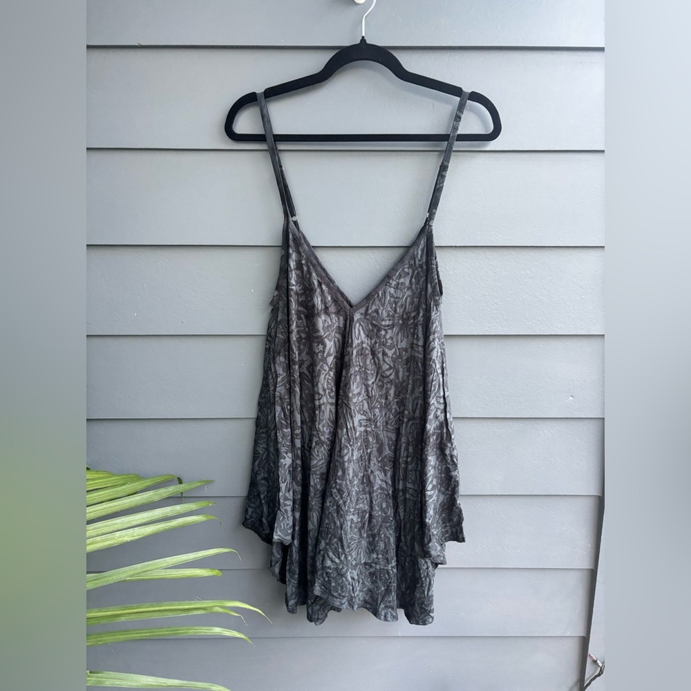 Tangerine Temple Flowy Patterned Tank~ One size fits most! NWT